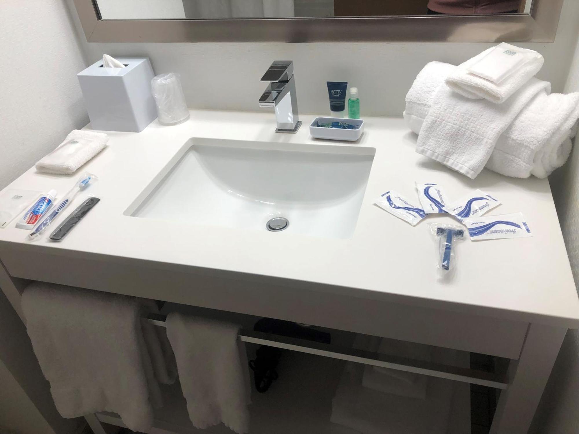 Four Points By Sheraton Barrie Exteriör bild
