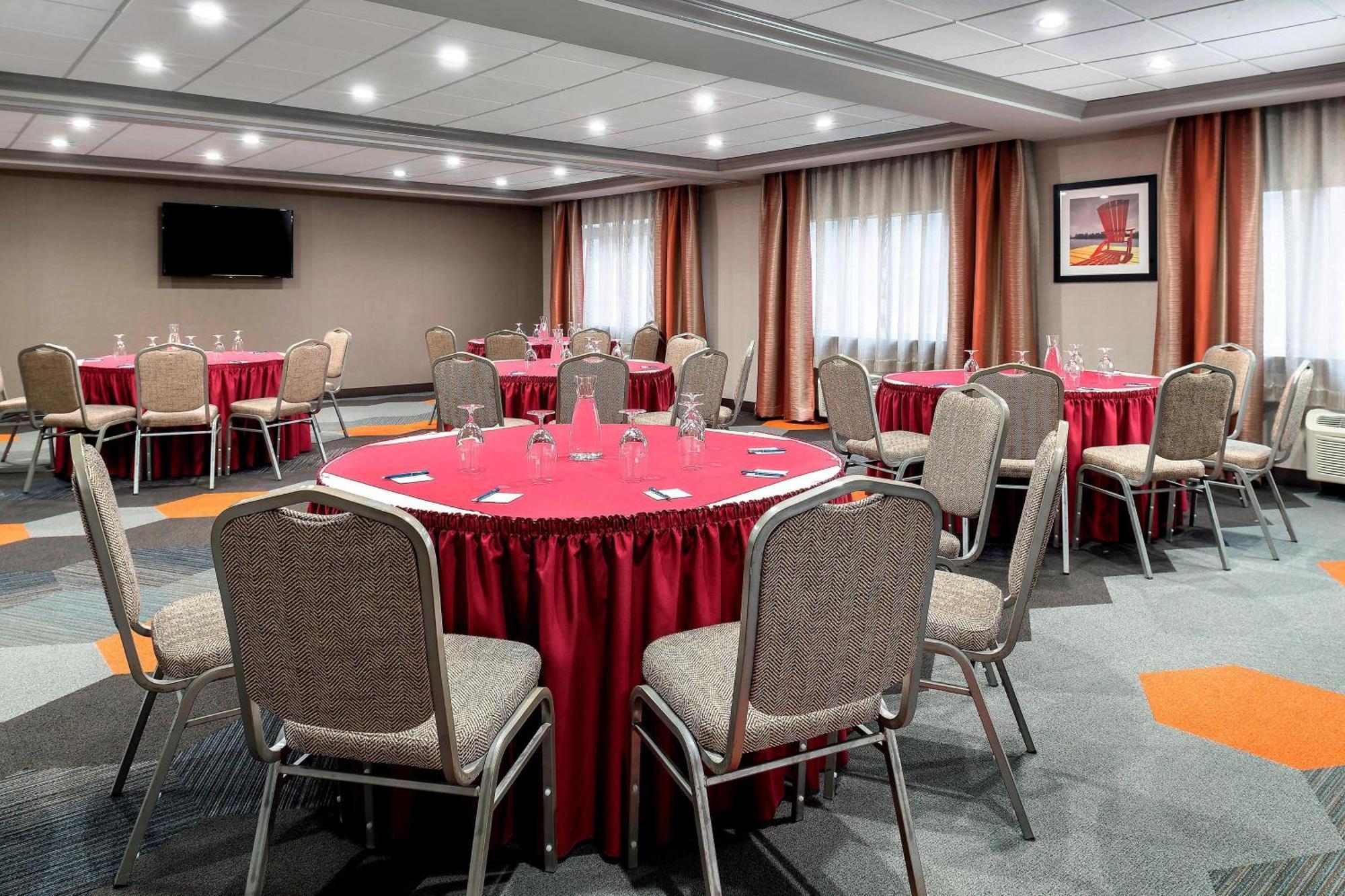 Four Points By Sheraton Barrie Exteriör bild